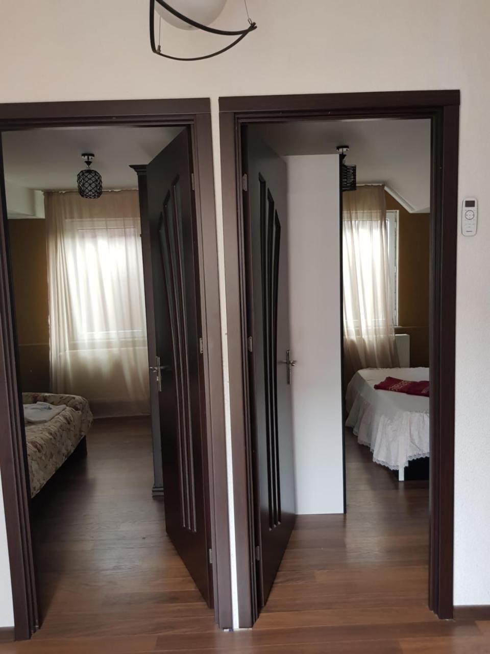 House In Avlabari Апартаменти